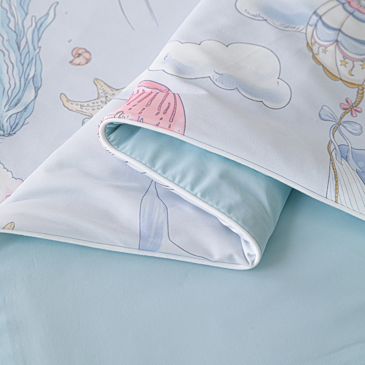 91家纺网 家纺一手货源 找家纺 亿莱鑫 2026新款数码印花凉感丝夏被 海底乐园