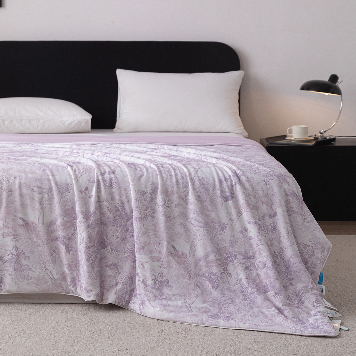 91家纺网 家纺一手货源 找家纺 亿莱鑫 2026新款数码印花凉感丝夏被 花沐