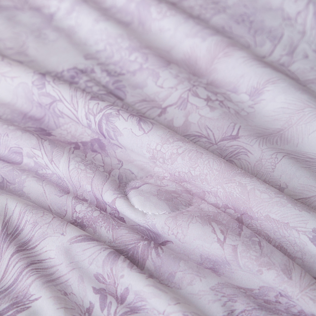 91家纺网 家纺一手货源 找家纺 亿莱鑫 2026新款数码印花凉感丝夏被 花沐