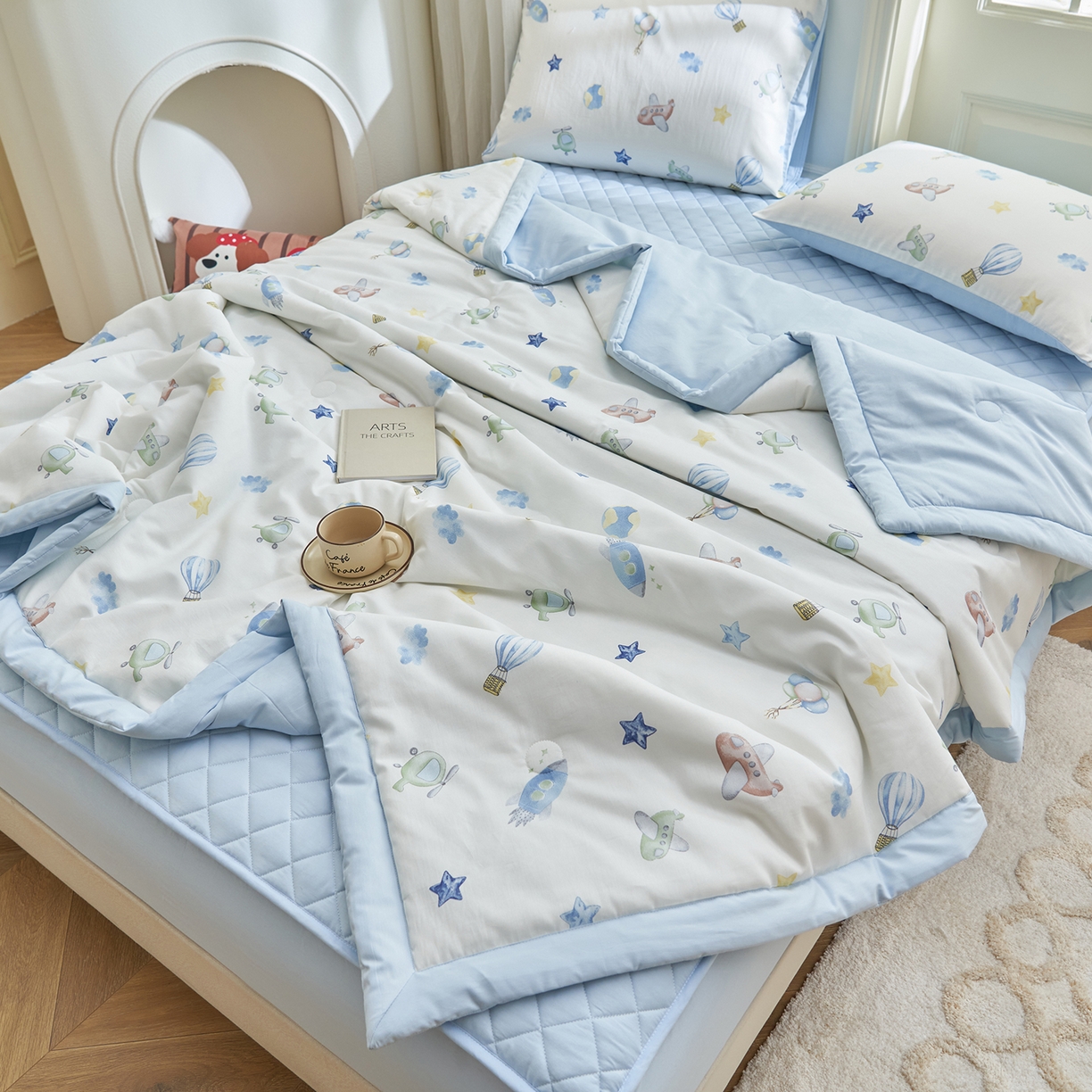 91家纺网 家纺一手货源 找家纺 吾诺家居 吾诺 2026新款 12868全棉印花棉花夏被四件套 全棉夏被四件套新疆棉花被 - 经典系列 星梦飞行队