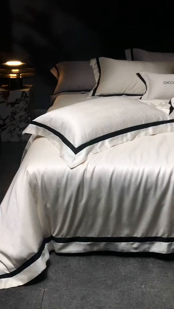 91家纺网 家纺一手货源 找家纺 初拾 2026新款“老钱风”高精密金银丝轻奢极简四件套-玛丽亚 玛丽亚-玉脂白