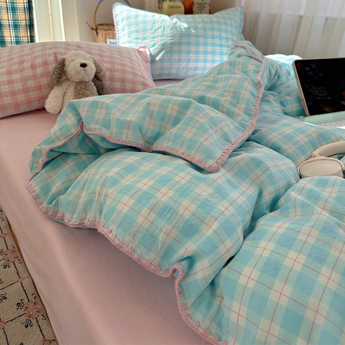 91家纺网 家纺一手货源 找家纺 （总）桃子家居 2026新款A类纯棉色织水洗棉韩系奶油撞色格子三角针贝壳边工艺四件套系列