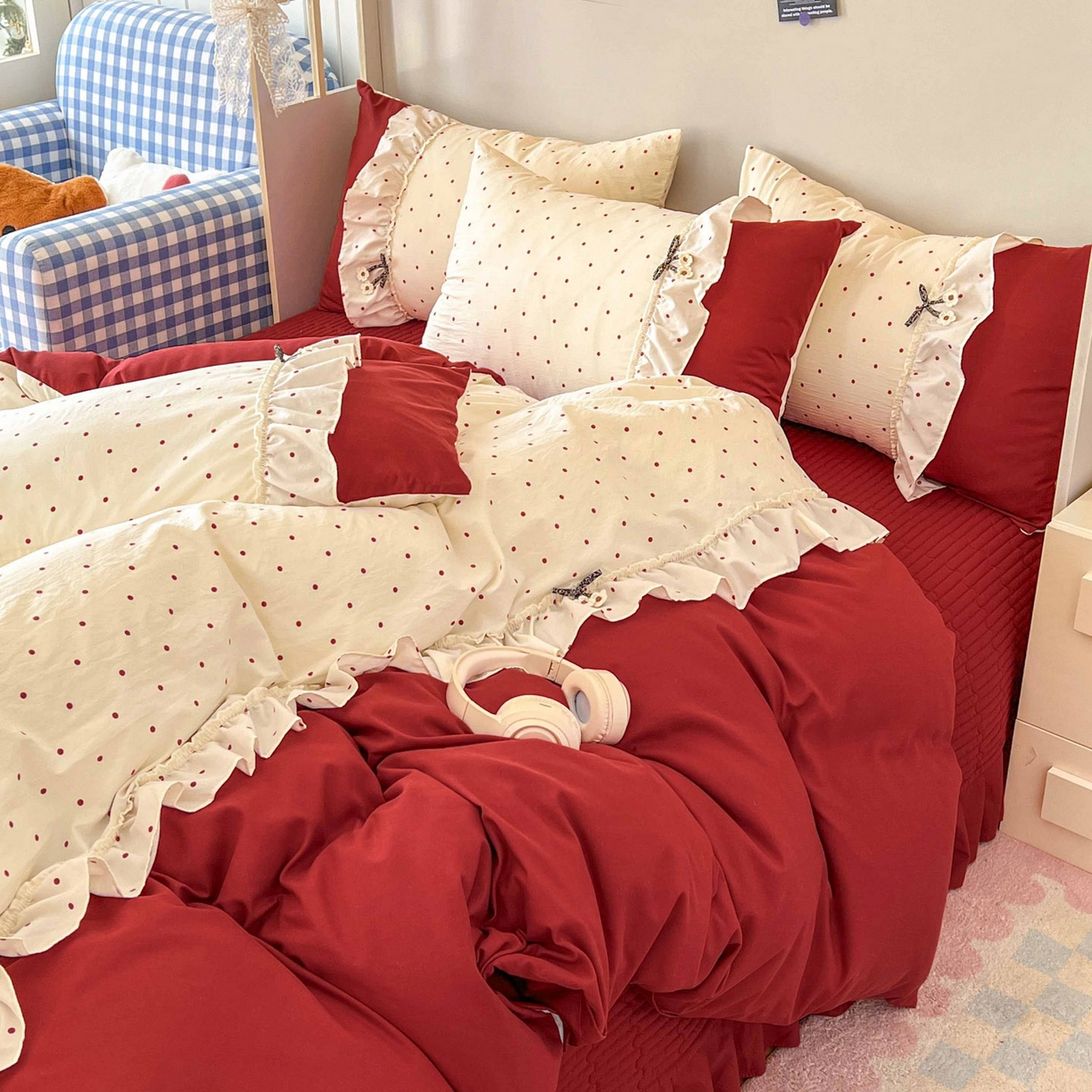 91家纺网 家纺一手货源 找家纺 美梦家纺 2026春夏新款加厚云感棉床盖四件套 波点红