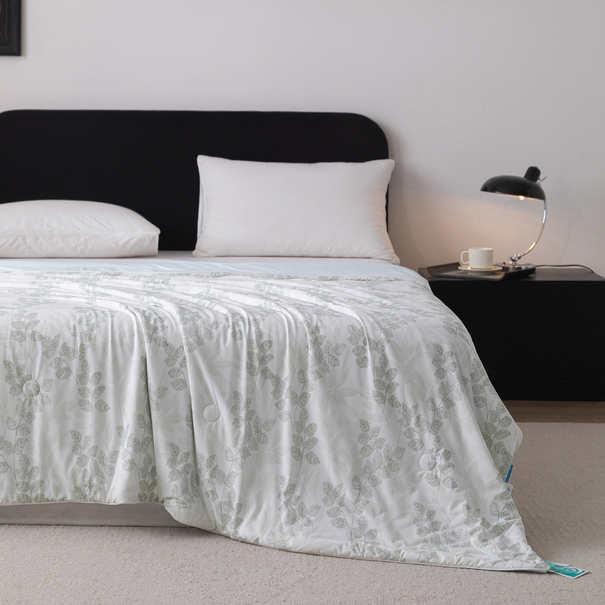 91家纺网 家纺一手货源 找家纺 亿莱鑫 2026新款数码印花凉感丝夏被 摇曳