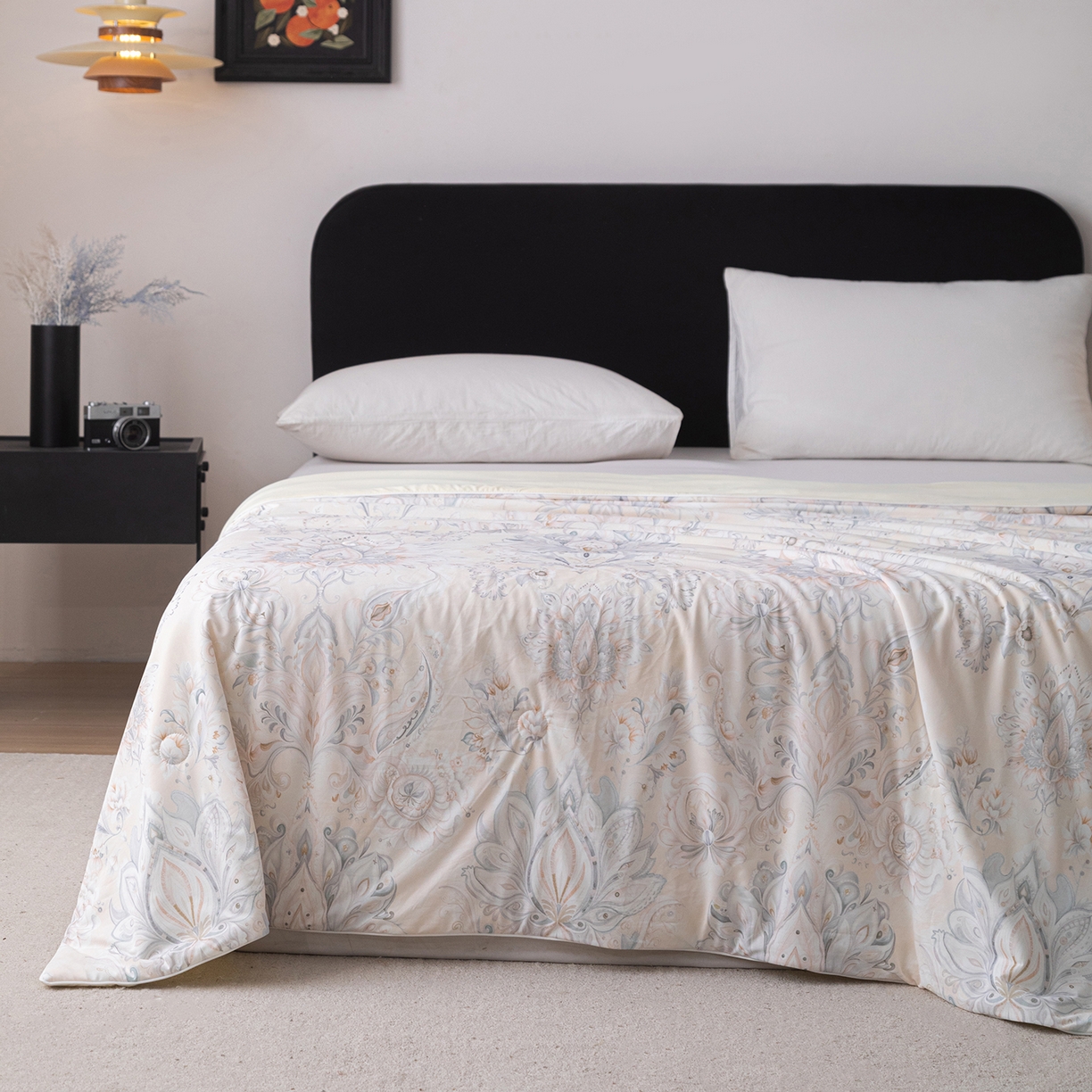 91家纺网 家纺一手货源 找家纺 亿莱鑫 2026新款数码印花凉感丝夏被 印象派-米黄