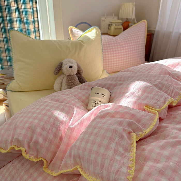 91家纺网 家纺一手货源 找家纺 桃子家居 2026新款A类纯棉色织水洗棉韩系奶油撞色格子三角针贝壳边工艺四件套系列 棉三角针-蜜桃奶酥