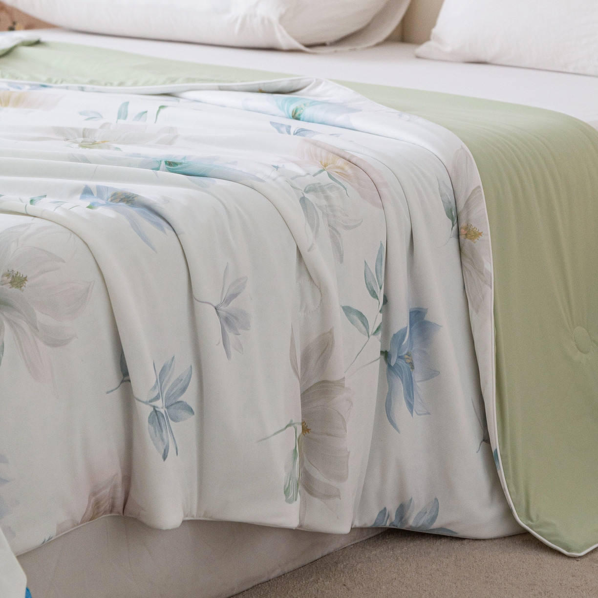 91家纺网 家纺一手货源 找家纺 亿莱鑫 2026新款数码印花凉感丝夏被 花璀璨