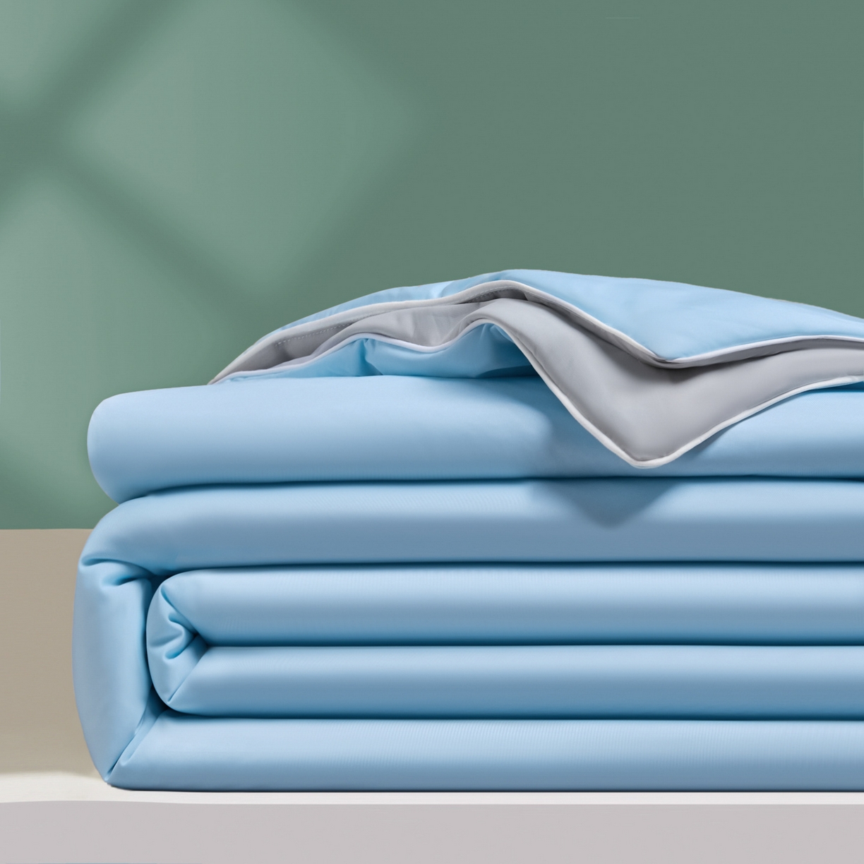 91家纺网 家纺一手货源 找家纺 吾诺家居 2026新款冰爽系列-凉感丝夏被四件套 海蓝