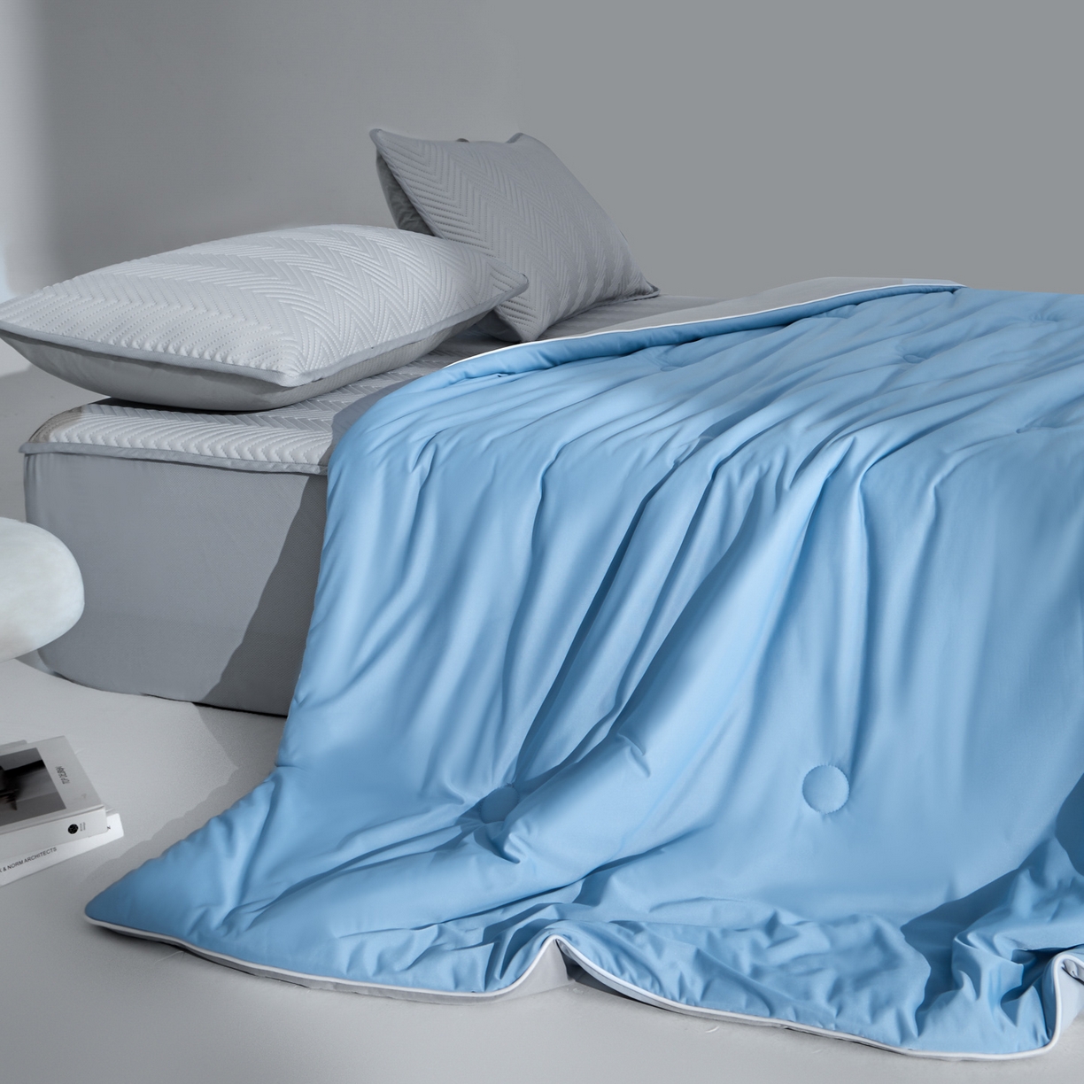 91家纺网 家纺一手货源 找家纺 吾诺家居 2026新款冰爽系列-凉感丝夏被四件套 海蓝