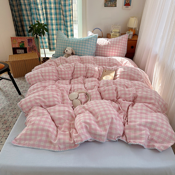 桃子家居 2026新款A类纯棉色织水洗棉韩系奶油撞色格子三角针贝壳边工艺四件套系列 棉三角针-甜莓冰萃