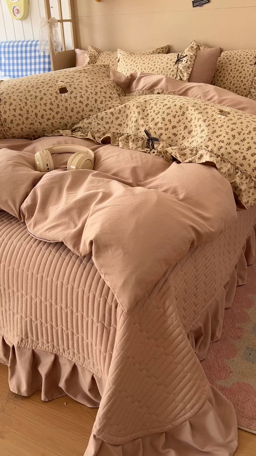 91家纺网 家纺一手货源 找家纺 美梦家纺 2026春夏新款加厚云感棉床盖四件套 织梦时光