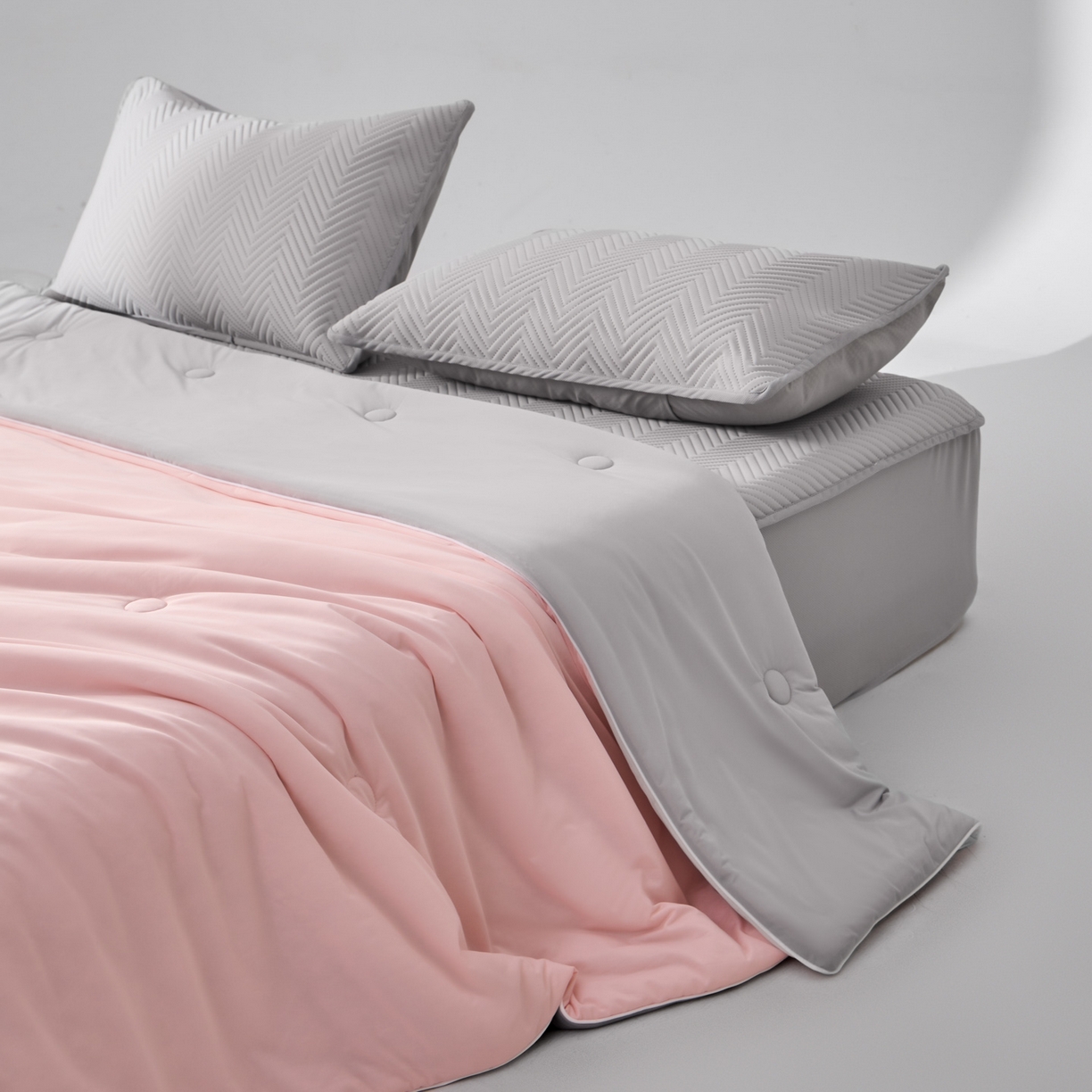 91家纺网 家纺一手货源 找家纺 吾诺家居 2026新款冰爽系列-凉感丝夏被四件套 樱粉