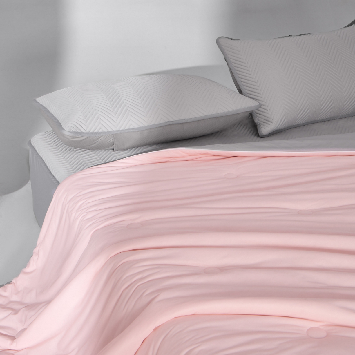 91家纺网 家纺一手货源 找家纺 吾诺家居 2026新款冰爽系列-凉感丝夏被四件套 樱粉