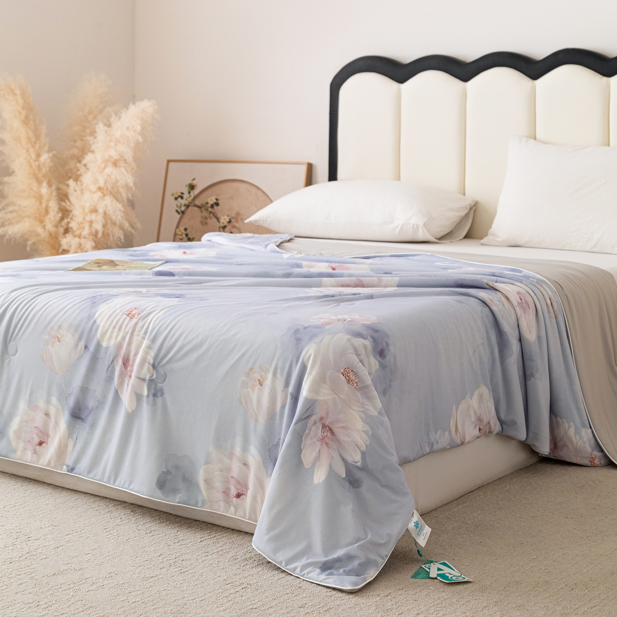 91家纺网 家纺一手货源 找家纺 亿莱鑫 2026新款数码印花凉感丝夏被 花样芬芳-蓝