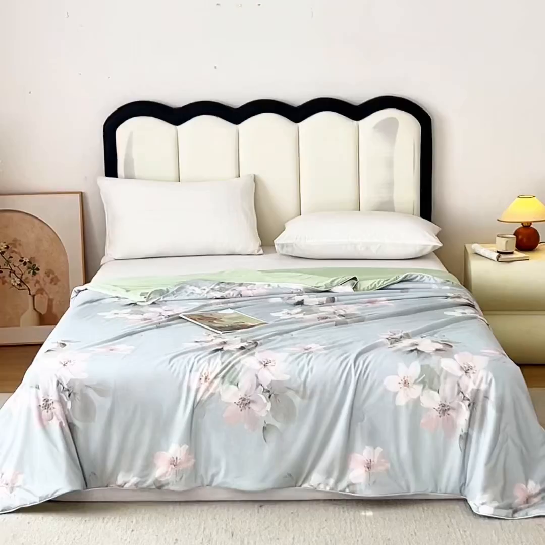 91家纺网 家纺一手货源 找家纺 亿莱鑫 2026新款数码印花凉感丝夏被 花漾倾城