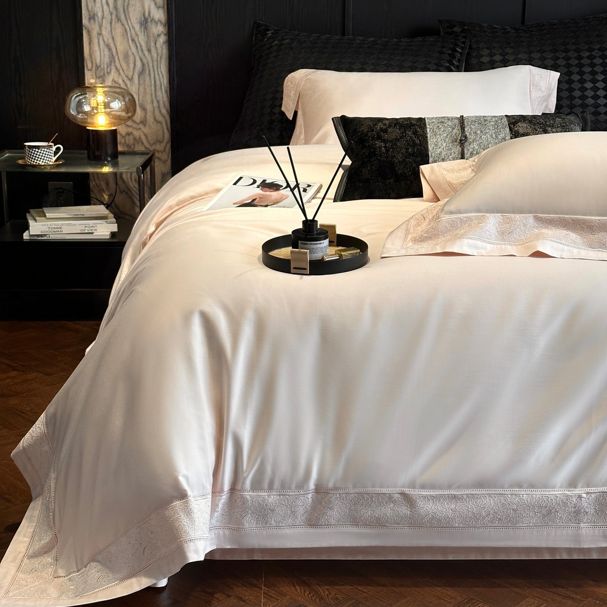 91家纺网 家纺一手货源 找家纺 南泉坊 2026新款长绒棉纯棉镂空花边拼角四件套-奥斯丁 奥斯丁—初恋粉