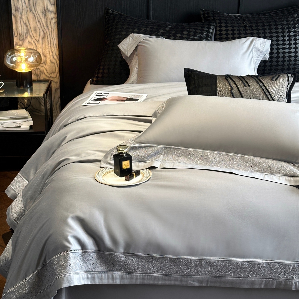 91家纺网 家纺一手货源 找家纺 南泉坊 2026新款长绒棉纯棉镂空花边拼角四件套-奥斯丁 奥斯丁—时空灰