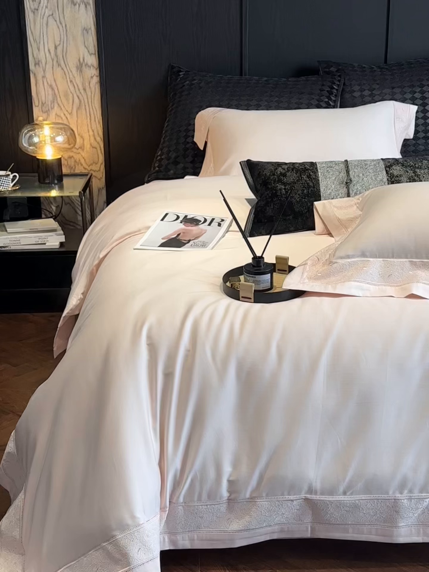 91家纺网 家纺一手货源 找家纺 南泉坊 2026新款长绒棉纯棉镂空花边拼角四件套-奥斯丁 奥斯丁—初恋粉