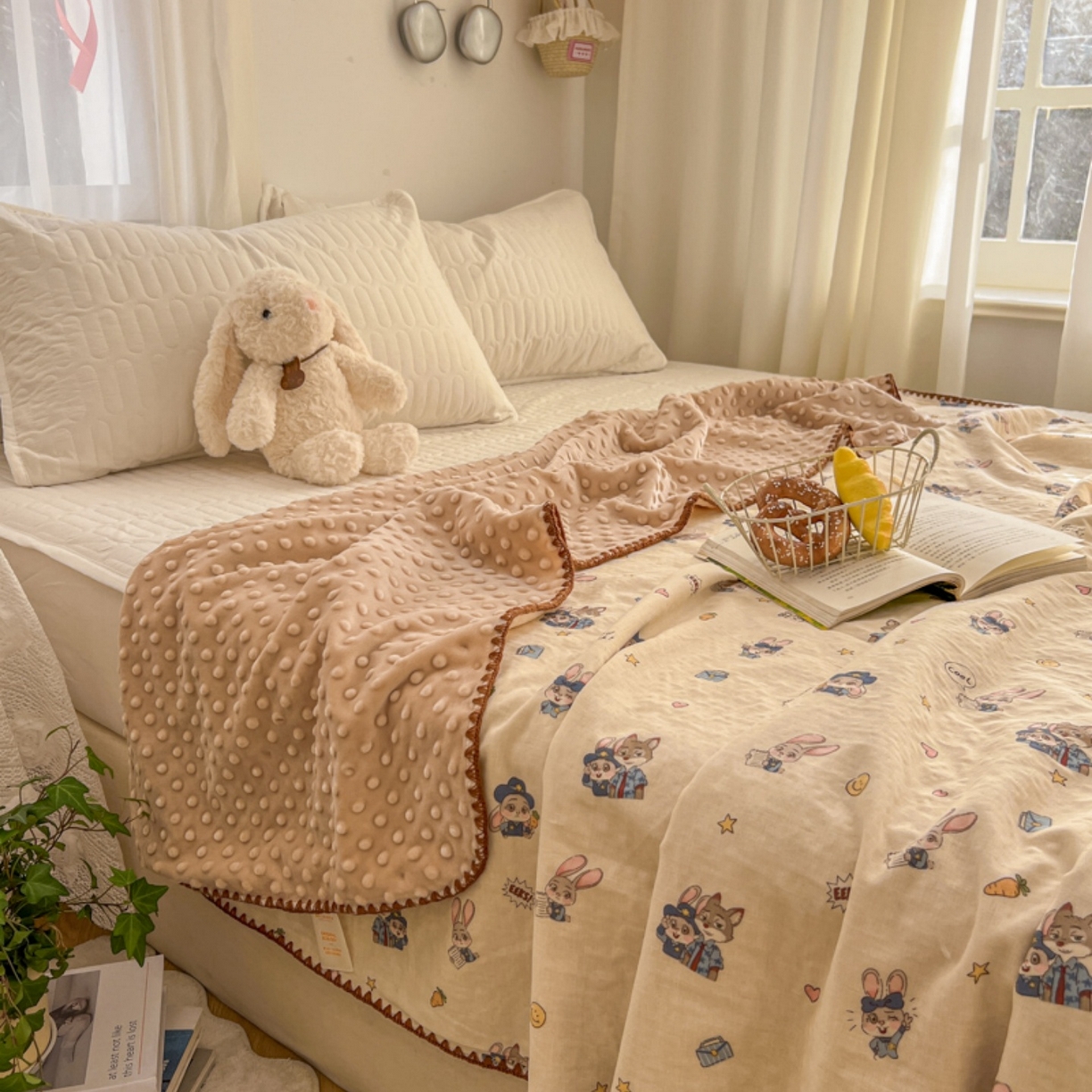 91家纺网 家纺一手货源 找家纺 十里居 2026春夏新款A类母婴级全棉纯棉双层纱多功能豆豆盖毯毛毯毯子 快乐动物城