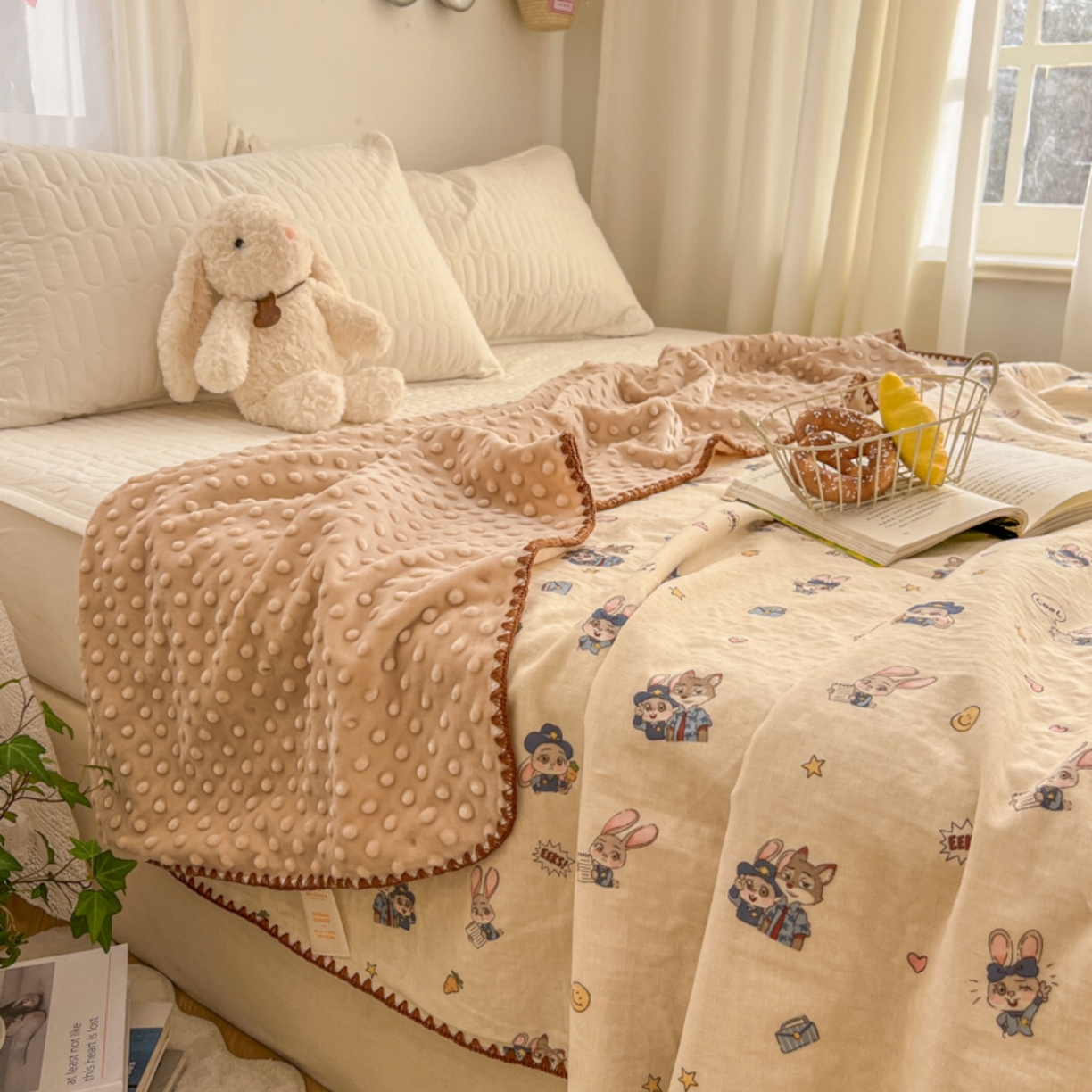 91家纺网 家纺一手货源 找家纺 十里居 2026春夏新款A类母婴级全棉纯棉双层纱多功能豆豆盖毯毛毯毯子 快乐动物城