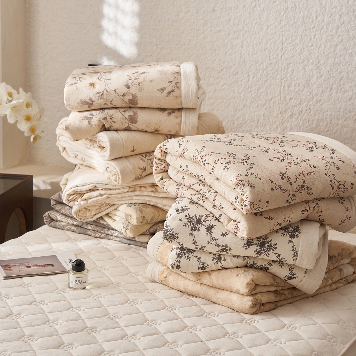 91家纺网 家纺一手货源 找家纺 吾秀家居 2026新款棉麻系列-棉麻印花棉花夏被 组合