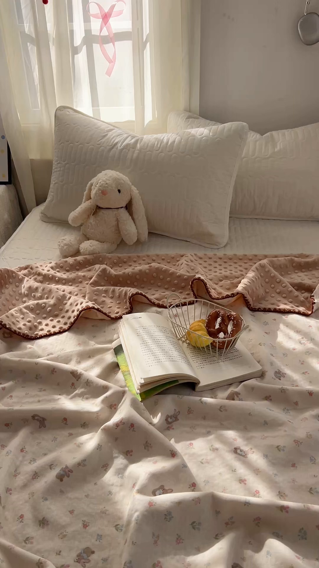 91家纺网 家纺一手货源 找家纺 十里居 2026春夏新款A类母婴级全棉纯棉双层纱多功能豆豆盖毯毛毯毯子 碎花小兔