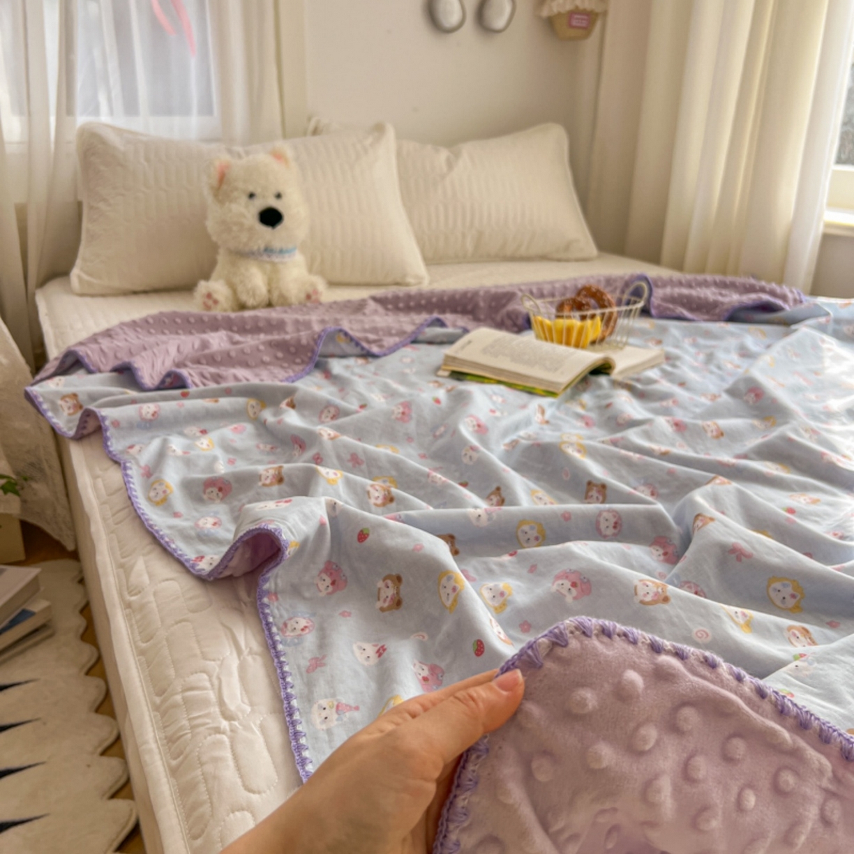 91家纺网 家纺一手货源 找家纺 十里居 2026春夏新款A类母婴级全棉纯棉双层纱多功能豆豆盖毯毛毯毯子 甜酱小猫