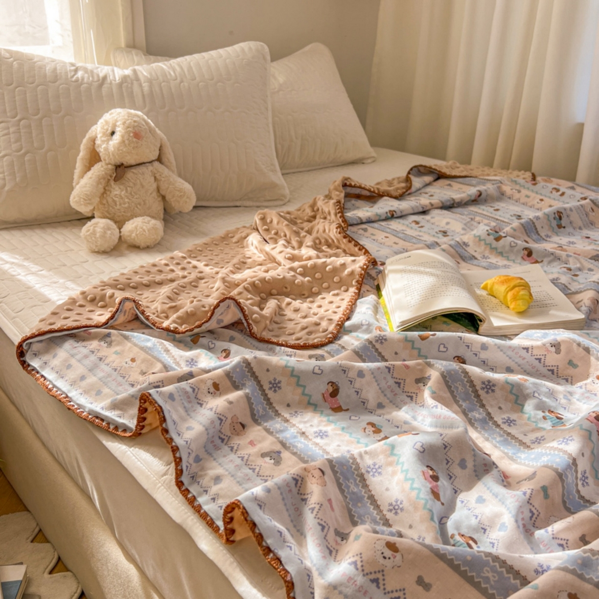 91家纺网 家纺一手货源 找家纺 十里居 2026春夏新款A类母婴级全棉纯棉双层纱多功能豆豆盖毯毛毯毯子 雪花小狗