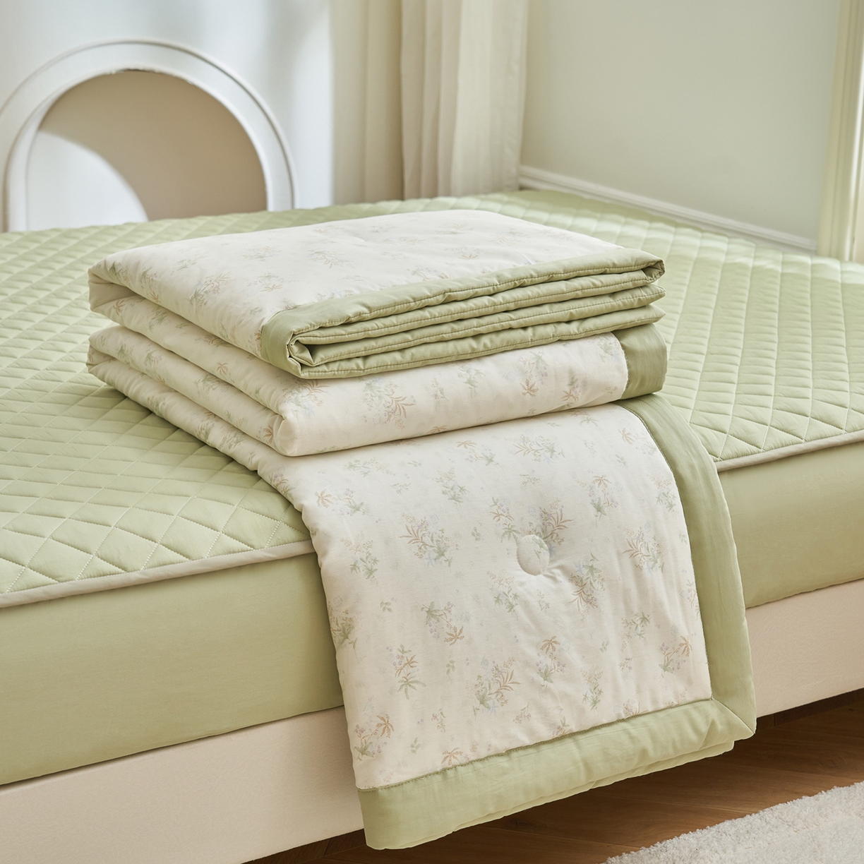 91家纺网 家纺一手货源 找家纺 吾秀家居 吾诺 2026新款 12868全棉印花棉花夏被四件套 全棉夏被四件套新疆棉花被 - 经典系列 浅春织叶