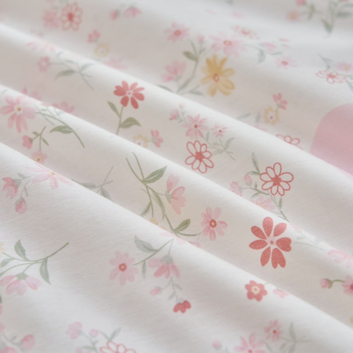 91家纺网 家纺一手货源 找家纺 吾秀家居 吾诺 2026新款 12868全棉印花棉花夏被四件套 全棉夏被四件套新疆棉花被 - 经典系列 粉色熊仔