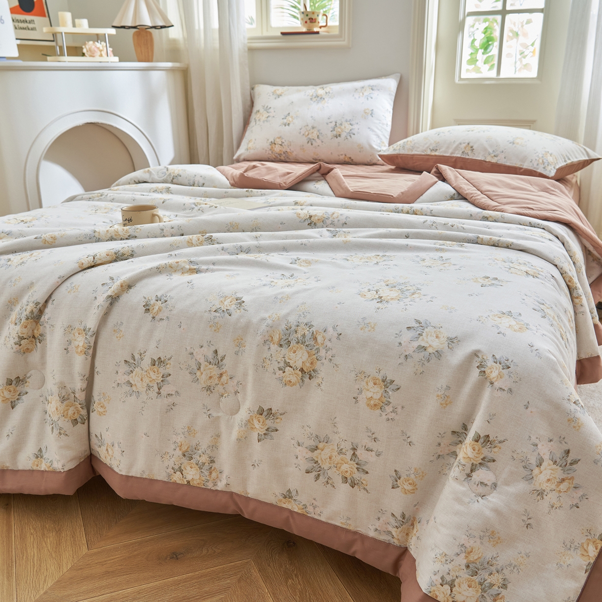 91家纺网 家纺一手货源 找家纺 吾秀家居 吾诺 2026新款 12868全棉印花棉花夏被四件套 全棉夏被四件套新疆棉花被 - 经典系列 焦糖玫瑰