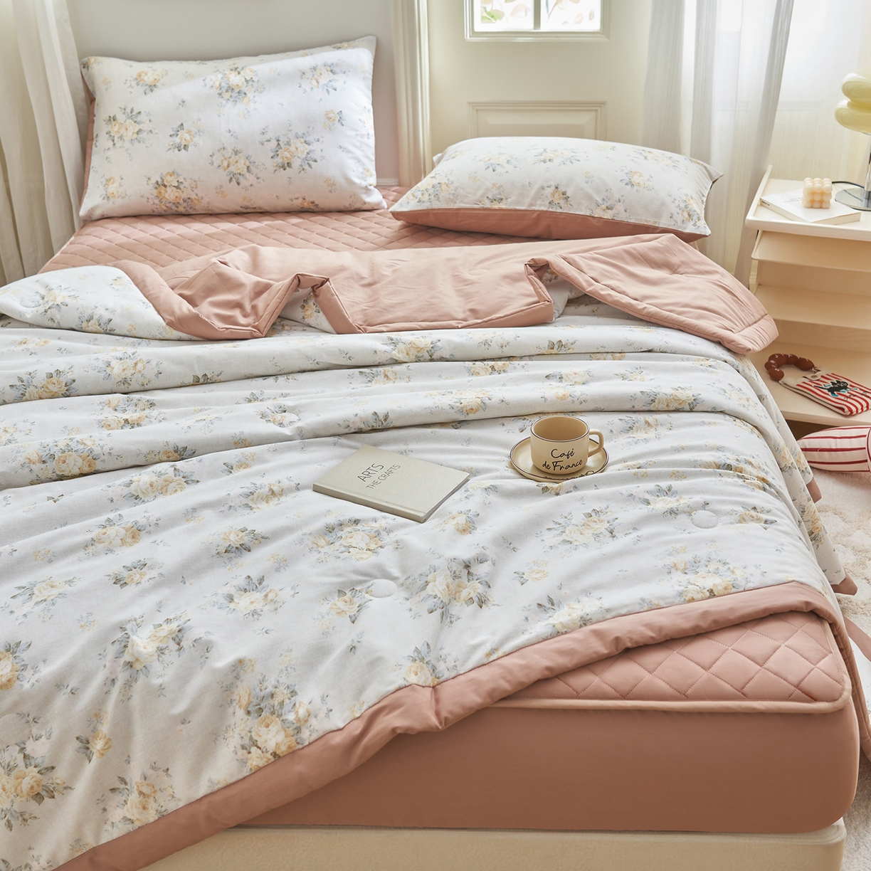 91家纺网 家纺一手货源 找家纺 吾秀家居 吾诺 2026新款 12868全棉印花棉花夏被四件套 全棉夏被四件套新疆棉花被 - 经典系列 焦糖玫瑰