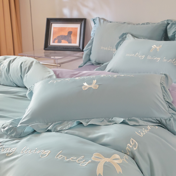 91家纺网 家纺一手货源 找家纺 千希家纺 2026新款130克斜纹公主风四件套-邂逅系列 邂逅-天蓝紫