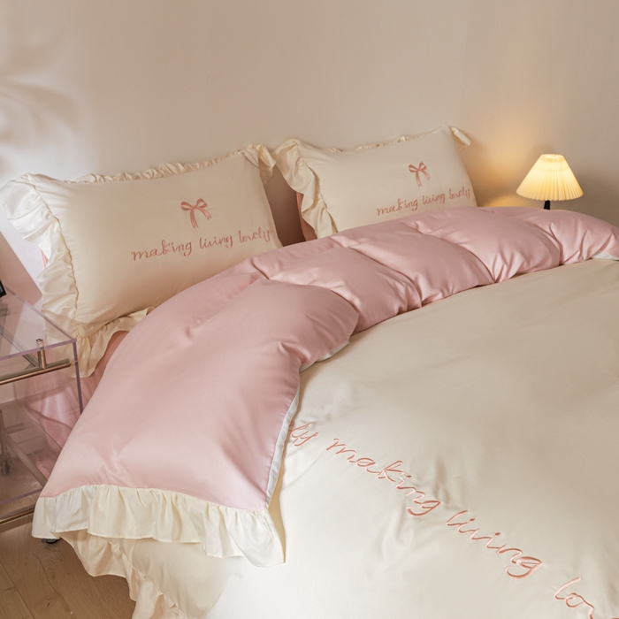 91家纺网 家纺一手货源 找家纺 千希家纺 2026新款130克斜纹公主风四件套-邂逅系列 邂逅-奶白粉