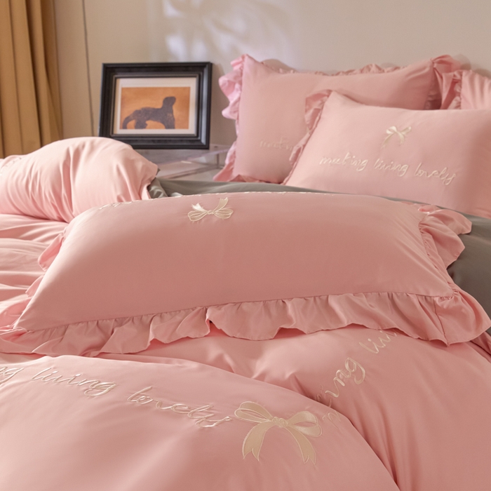 91家纺网 家纺一手货源 找家纺 千希家纺 2026新款130克斜纹公主风四件套-邂逅系列 邂逅-蜜桃灰