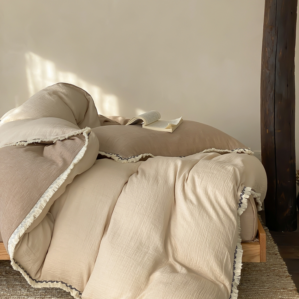 91家纺网 家纺一手货源 找家纺 （总）水云缦 2026新款全棉皱皱纱流苏花边四件套-奶白咖