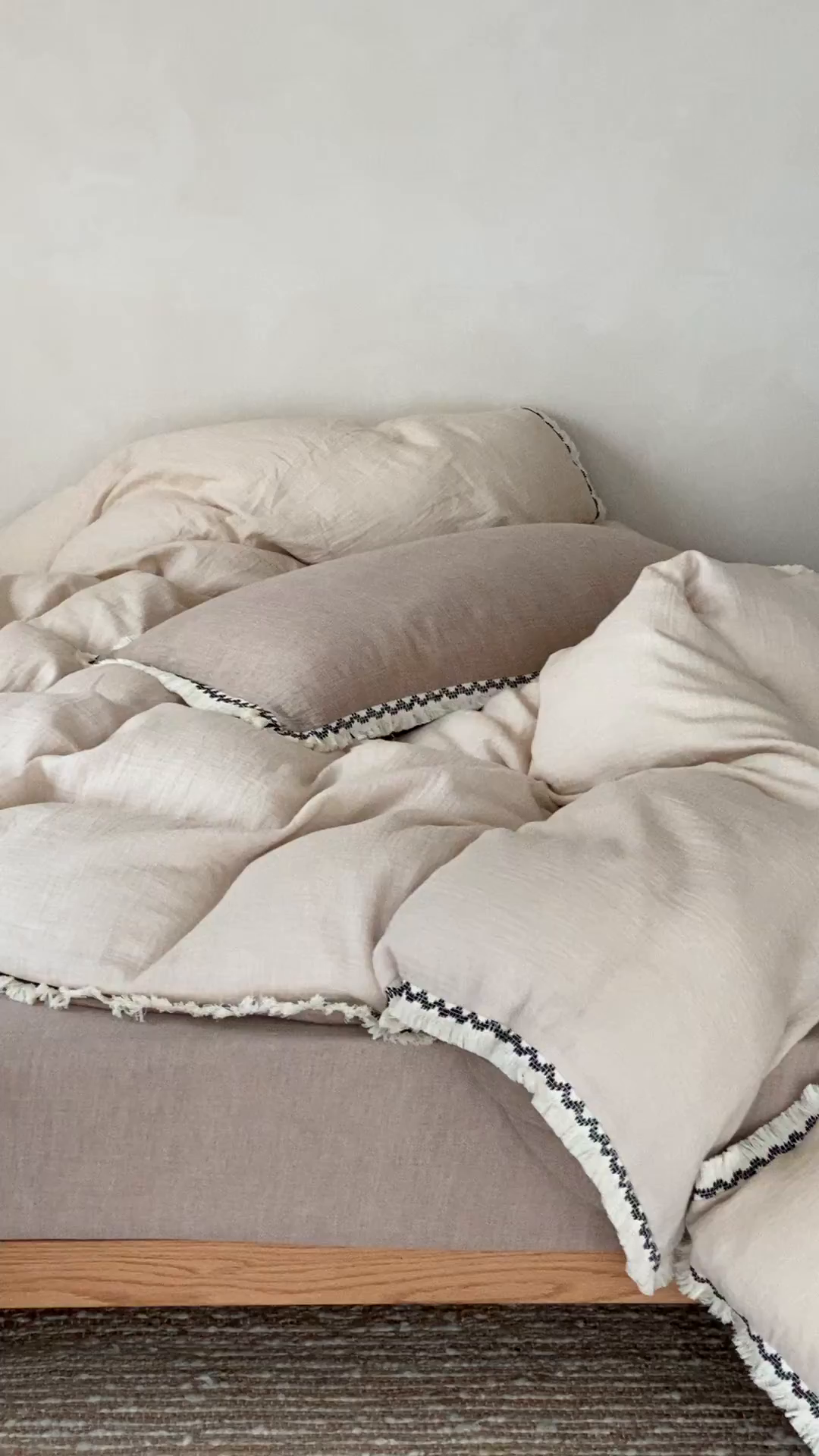 91家纺网 家纺一手货源 找家纺 （总）水云缦 2026新款全棉皱皱纱流苏花边四件套-奶白咖