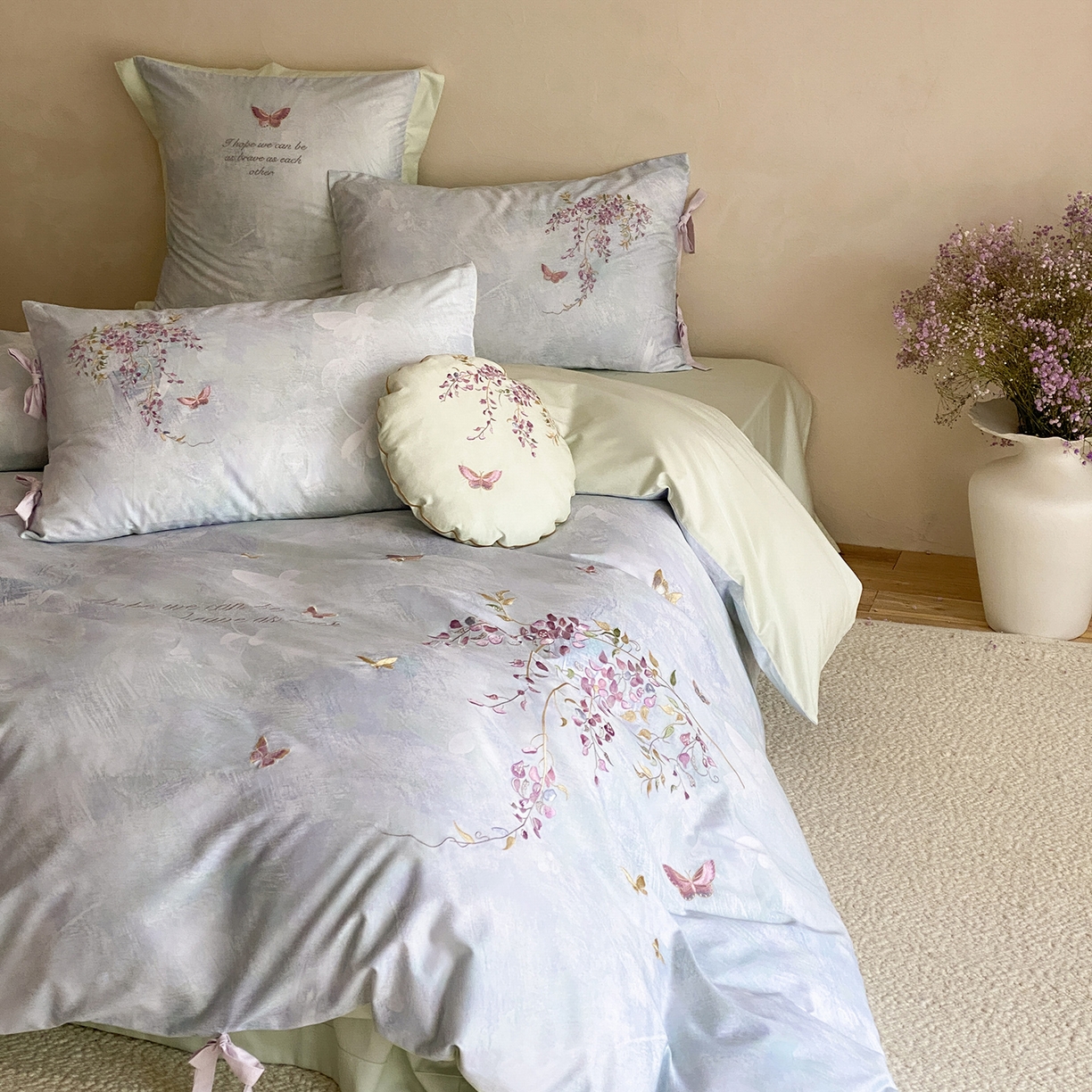 91家纺网 家纺一手货源 找家纺 水云缦 2026春季新品100S长绒棉印加绣系列四件套--紫藤 紫藤-雾蓝