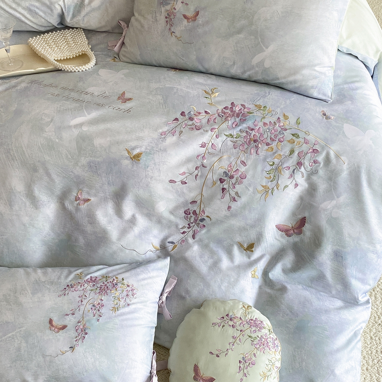 91家纺网 家纺一手货源 找家纺 水云缦 2026春季新品100S长绒棉印加绣系列四件套--紫藤 紫藤-雾蓝