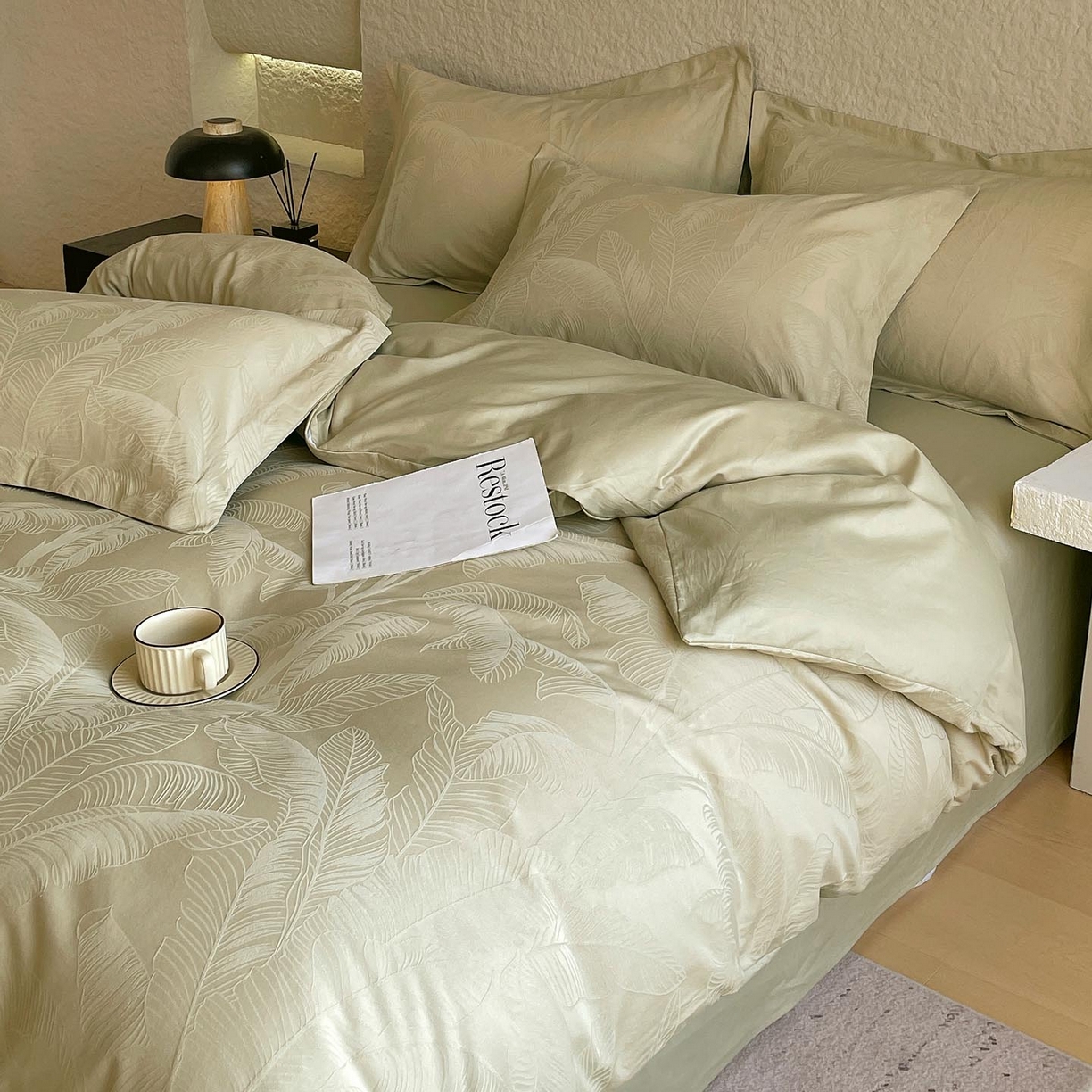 91家纺网 家纺一手货源 找家纺 宜家坊 2026新款A类全棉纯棉亮面浮雕提花四件套 焦野-奶绿