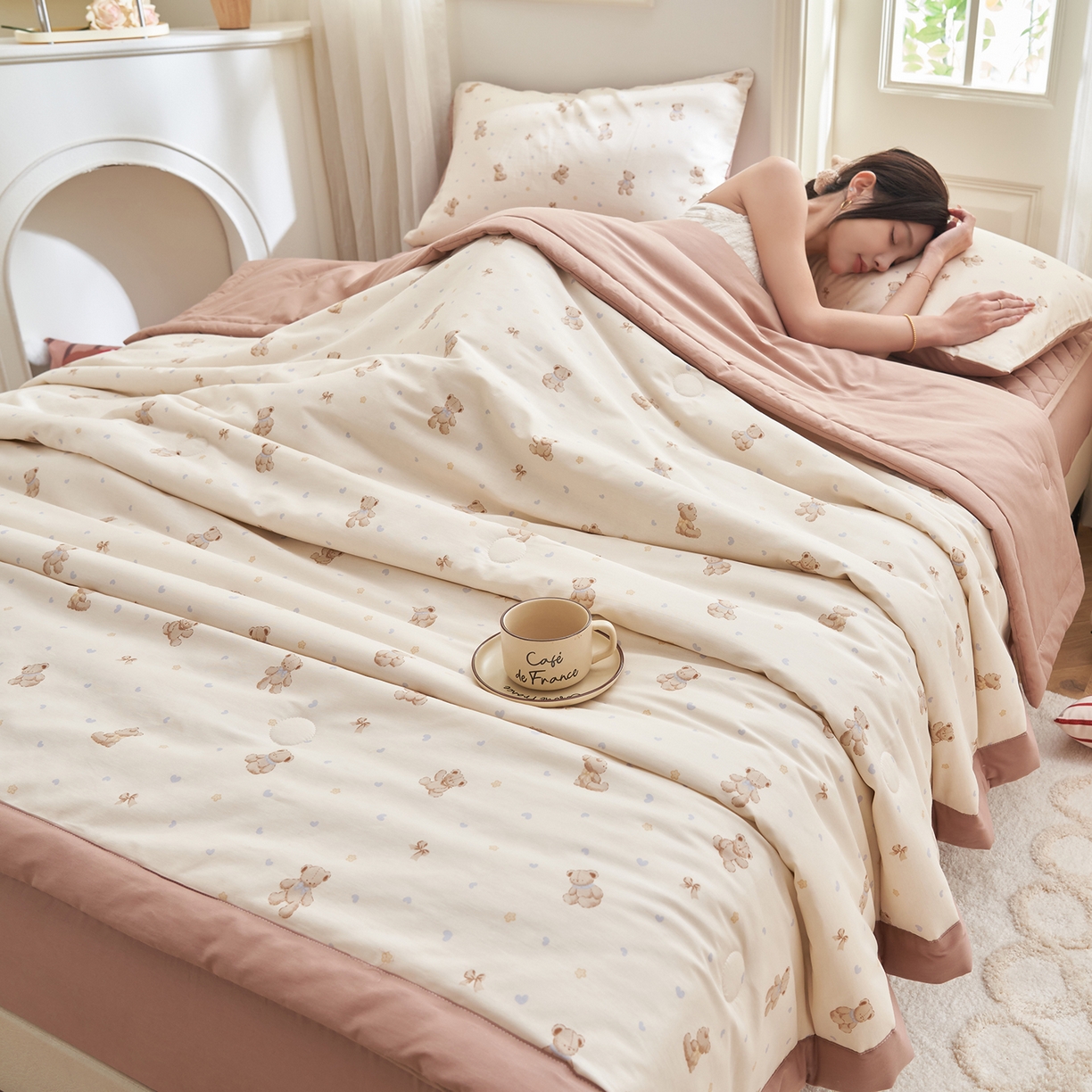 91家纺网 家纺一手货源 找家纺 吾秀家居 吾诺 2026新款 12868全棉印花棉花夏被四件套 全棉夏被四件套新疆棉花被 - 经典系列 奶棕小熊