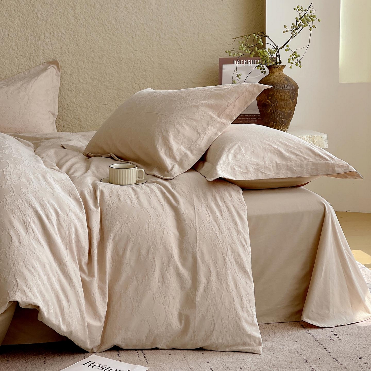 91家纺网 家纺一手货源 找家纺 宜家坊 2026新款A类全棉纯棉亮面浮雕提花四件套 梦幻花园-米杏