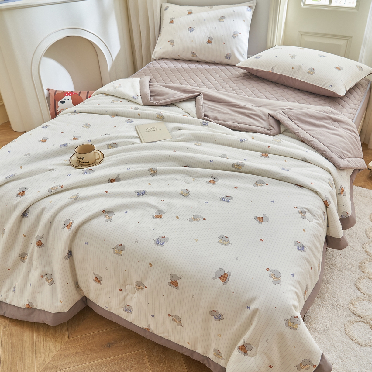 91家纺网 家纺一手货源 找家纺 吾秀家居 吾诺 2026新款 12868全棉印花棉花夏被四件套 全棉夏被四件套新疆棉花被 - 经典系列 小象乐园