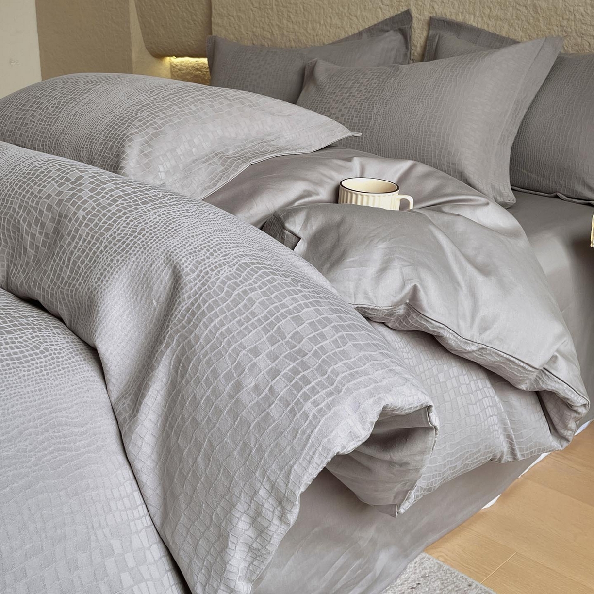 宜家坊 2026新款A类全棉纯棉亮面浮雕提花四件套 石烁-太空灰