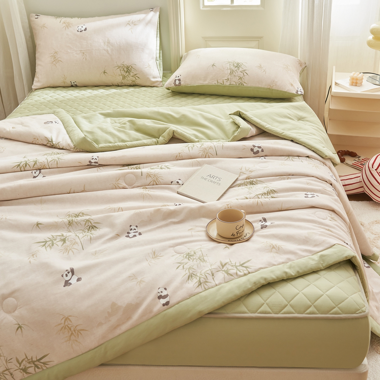 91家纺网 家纺一手货源 找家纺 吾秀家居 吾诺 2026新款 12868全棉印花棉花夏被四件套 全棉夏被四件套新疆棉花被 - 经典系列 熊猫仔仔
