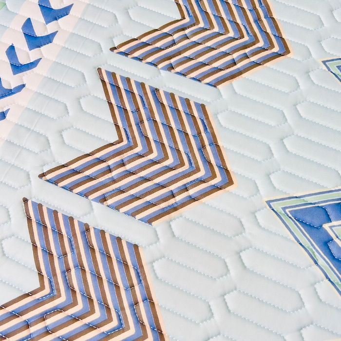 91家纺网 家纺一手货源 找家纺 小虾米 2026新款凉感丝乳胶凉席上下床床笠 灵动