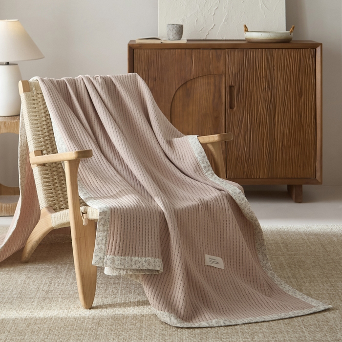 91家纺网 家纺一手货源 找家纺 大彩家居 2026春夏新款全棉多功能夏被夏凉被空调被 淡粉色