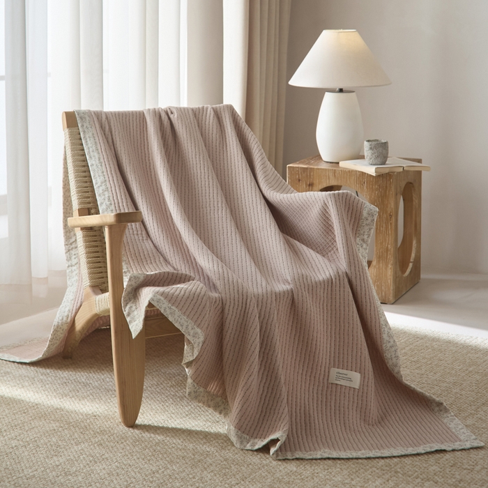 91家纺网 家纺一手货源 找家纺 大彩家居 2026春夏新款全棉多功能夏被夏凉被空调被 淡粉色