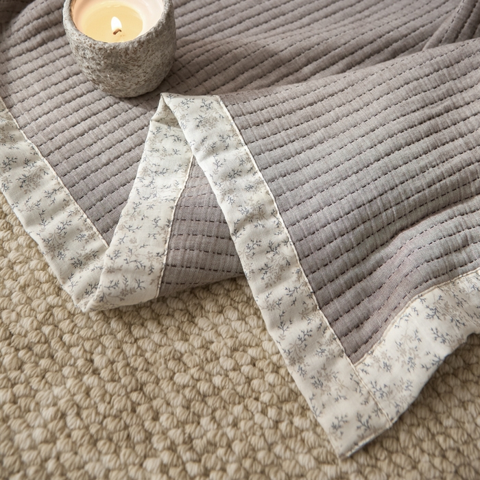 91家纺网 家纺一手货源 找家纺 大彩家居 2026春夏新款全棉多功能夏被夏凉被空调被 水泥灰