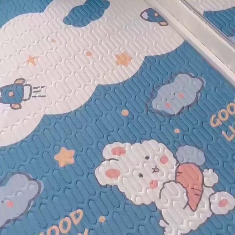 91家纺网 家纺一手货源 找家纺 小虾米 2026新款凉感丝乳胶凉席上下床床笠 快乐宝贝